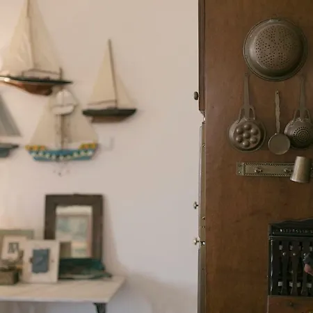 #flh - Sailor Villy - Traditional House